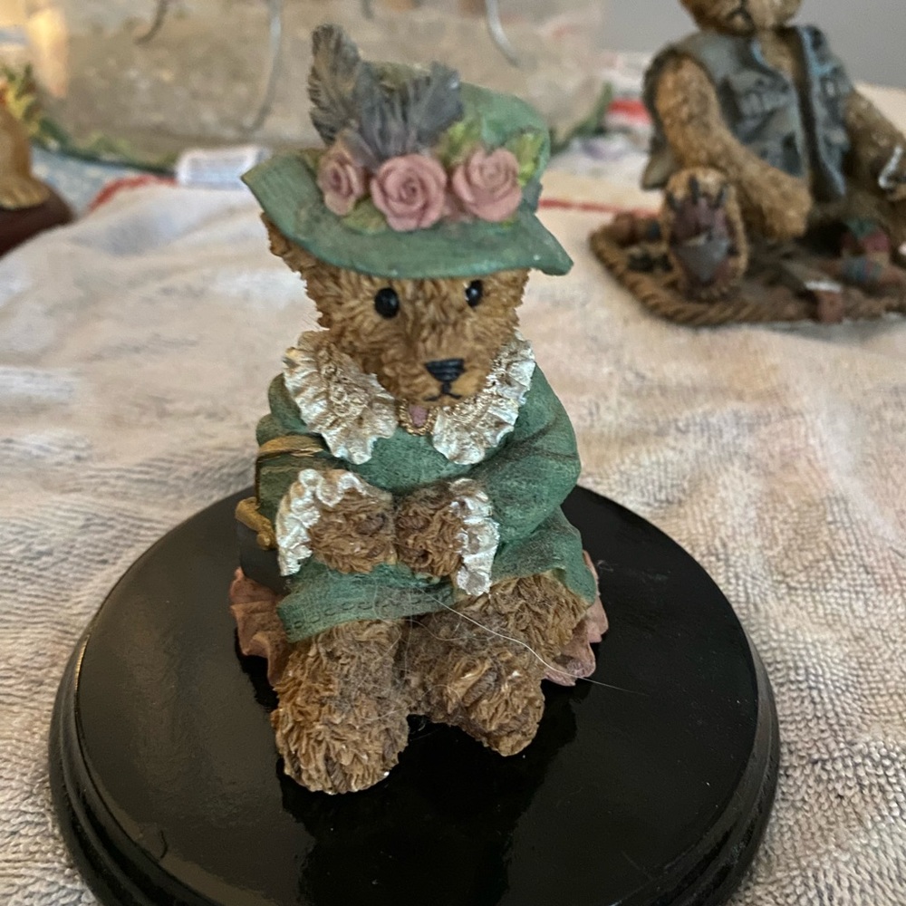 Home Interiors Green and Pink Bear Figurine